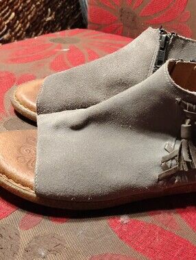 Børn Gray Suede Open-Toe Shooties Zip Tassel Mule Sandals